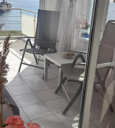Apartament Bety Sea Front Apartamento